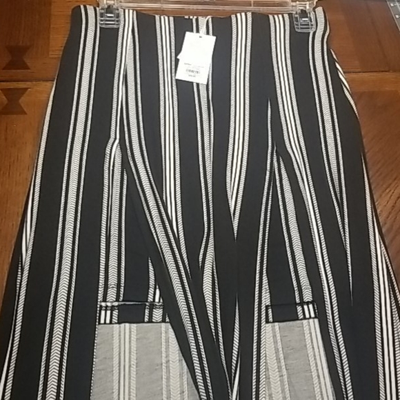 Candie's NWT Double Slit Maxi Skirt Sz M - Picture 1 of 3